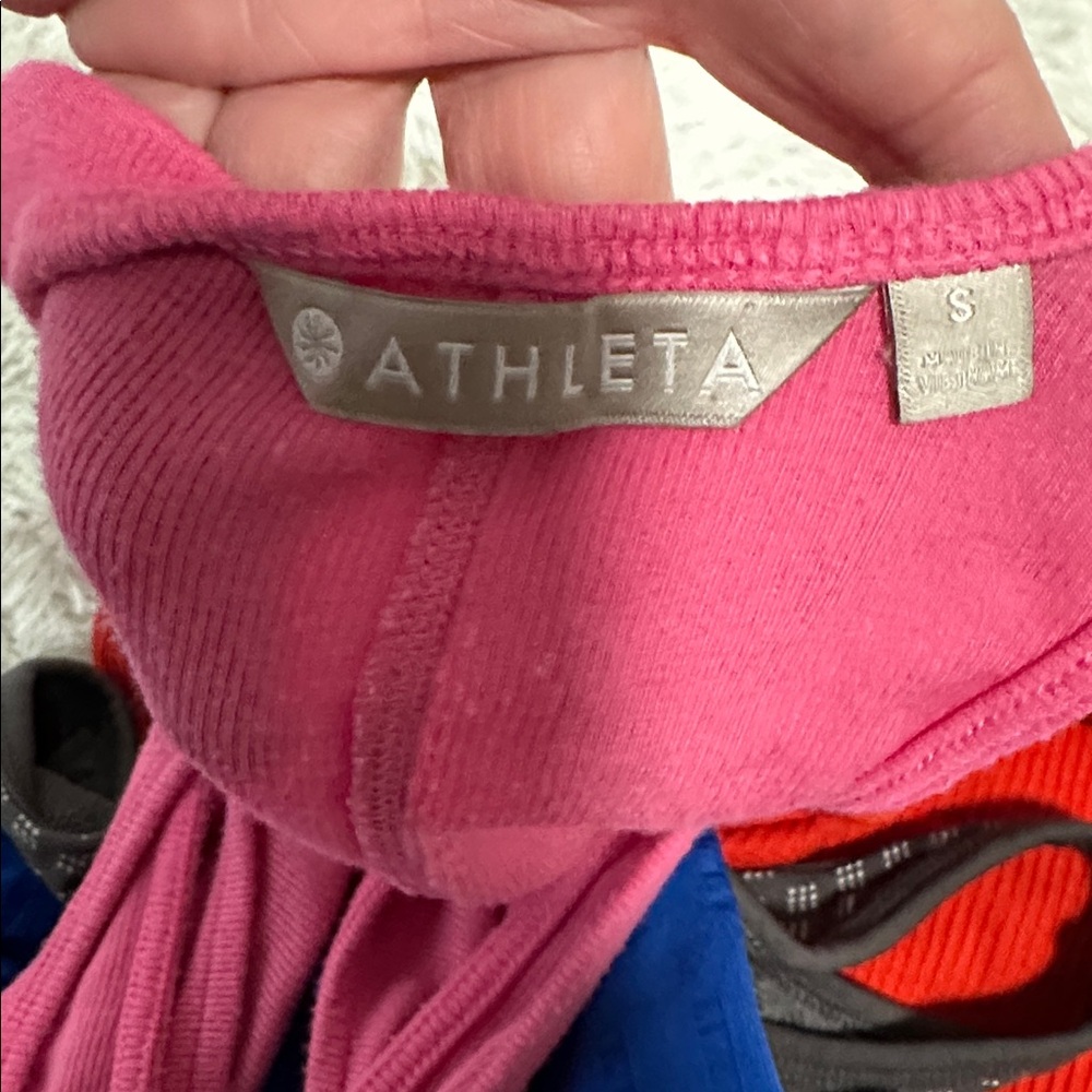 🫐 Bundle of 4 Athleta Tank Tops Size Small - Picture 5 of 5